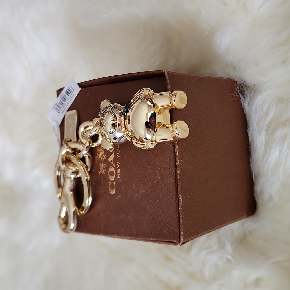 NWT IOB Coach Gold Teddy Bear Key Ring Or Bag Charm 💛🧸🎁 - Picture 2 of 13